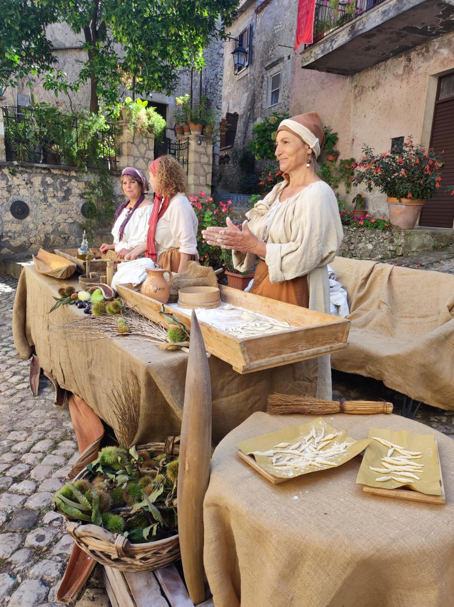 Eco House San Michele Hostel Borgo San Michele  Екстериор снимка